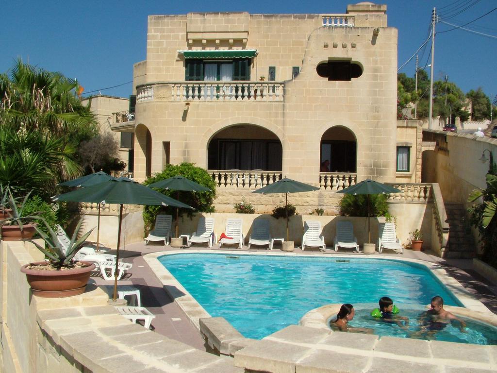Villa Xemxija ซเลนดิ ภายนอก รูปภาพ